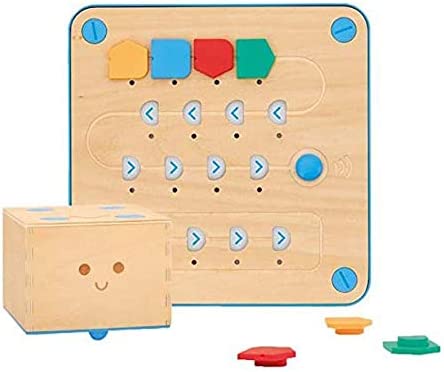 Cubetto toy with program tablet