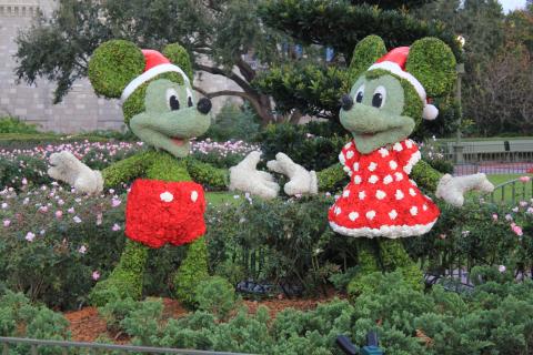 mickey and minnie mouse as topiaries